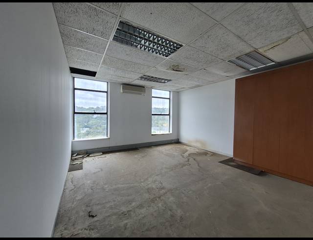 772M² OFFICE TO LET IN CRAIGHALL